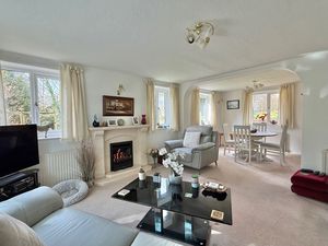 Photo 21- click for photo gallery